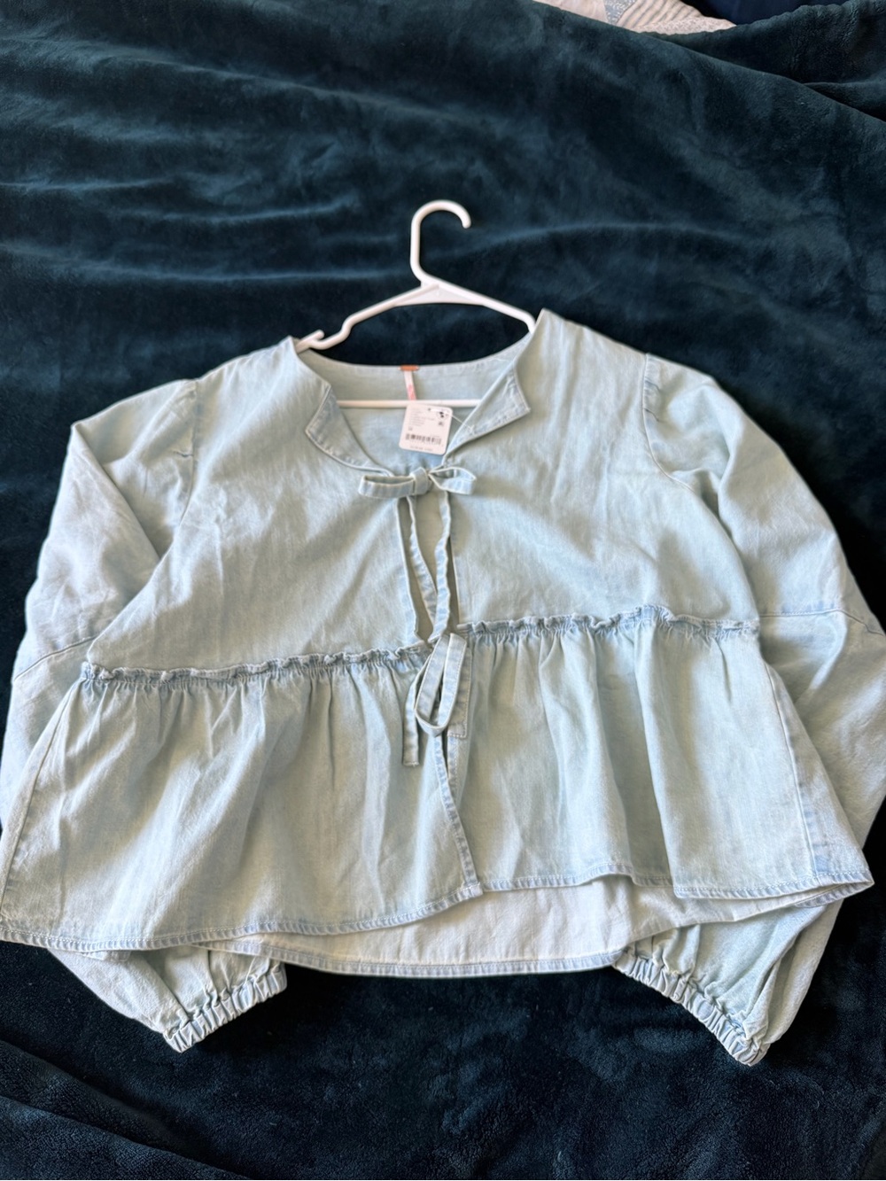 Free People Brunch Babe Light Wash Top M - Picture 2 of 6
